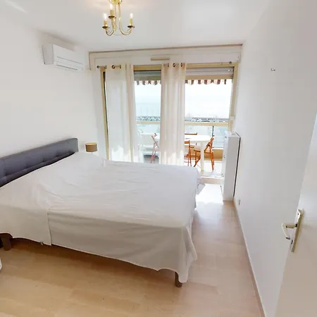 Magnifique 2p Climatise Avec Terrasse, Garage Et Wifi Gratuit - Fr-1-196-196 *