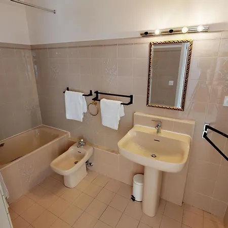 Magnifique 2p Climatise Avec Terrasse, Garage Et Wifi Gratuit - Fr-1-196-196 Apartman *